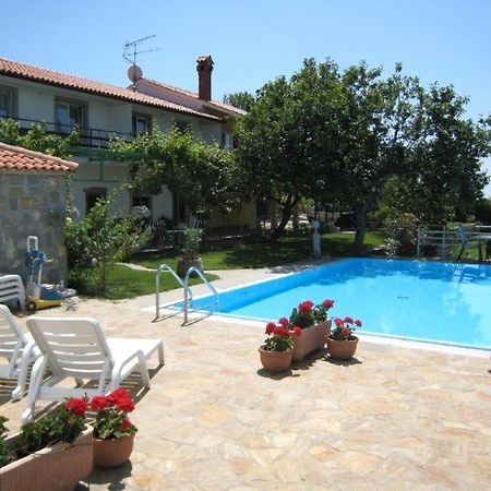 Apartments Ficur With Swimming Pool & Grill, ポルトローシュ エクステリア 写真