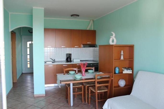 Apartments Ficur With Swimming Pool & Grill, ポルトローシュ エクステリア 写真