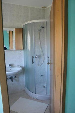 Apartments Ficur With Swimming Pool & Grill, ポルトローシュ エクステリア 写真