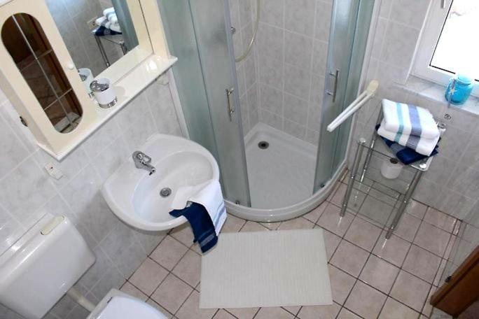 Apartments Ficur With Swimming Pool & Grill, ポルトローシュ エクステリア 写真